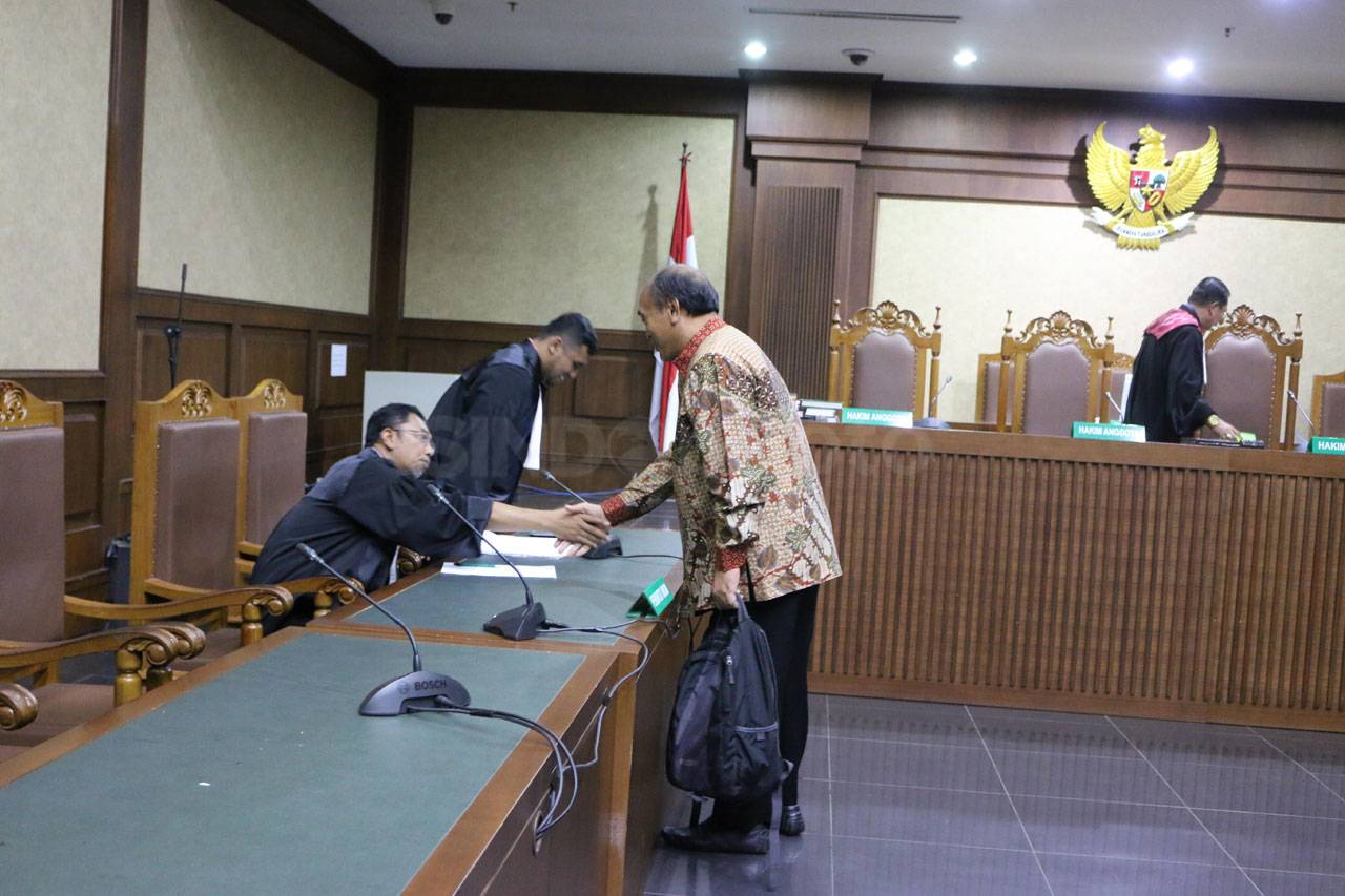 Eks Dirut Jasindo Budi...