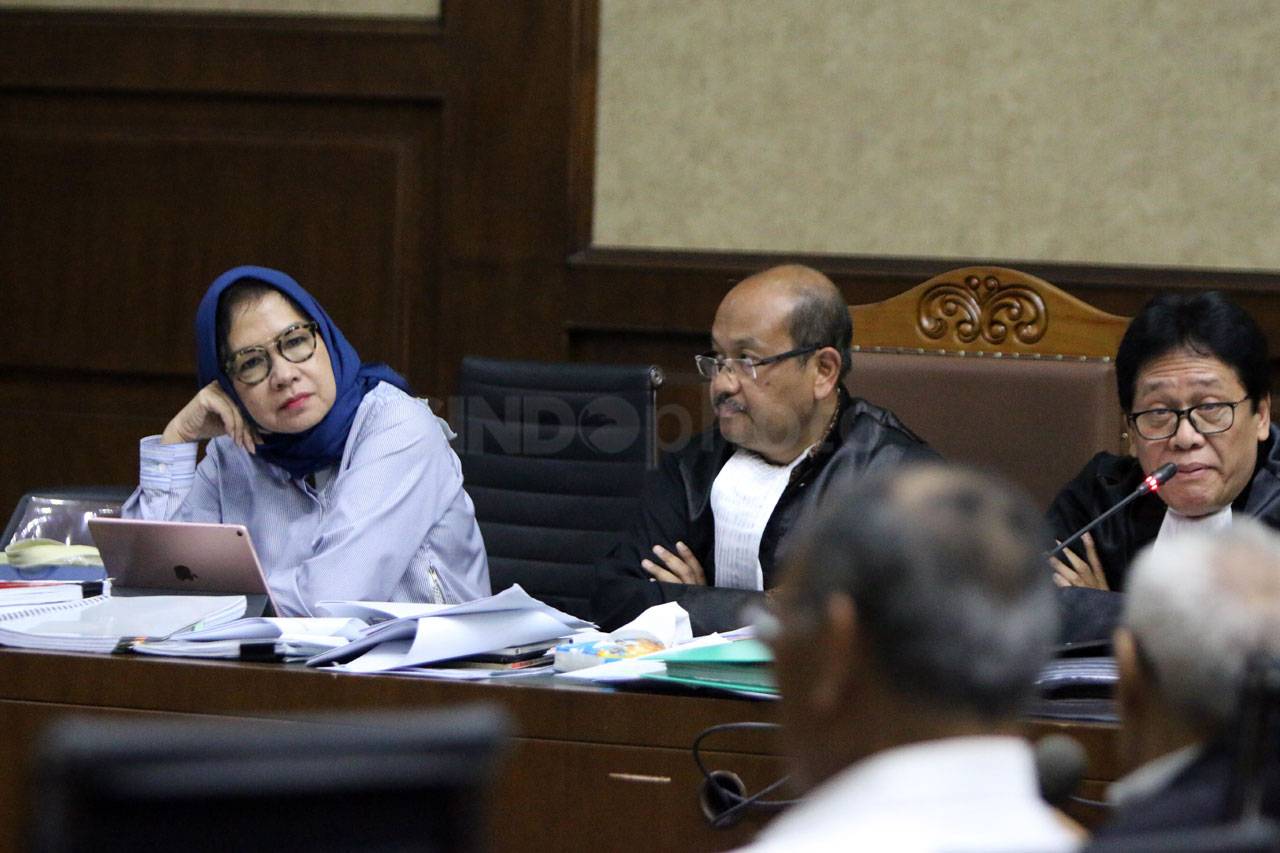 Dua Mantan Komisaris...