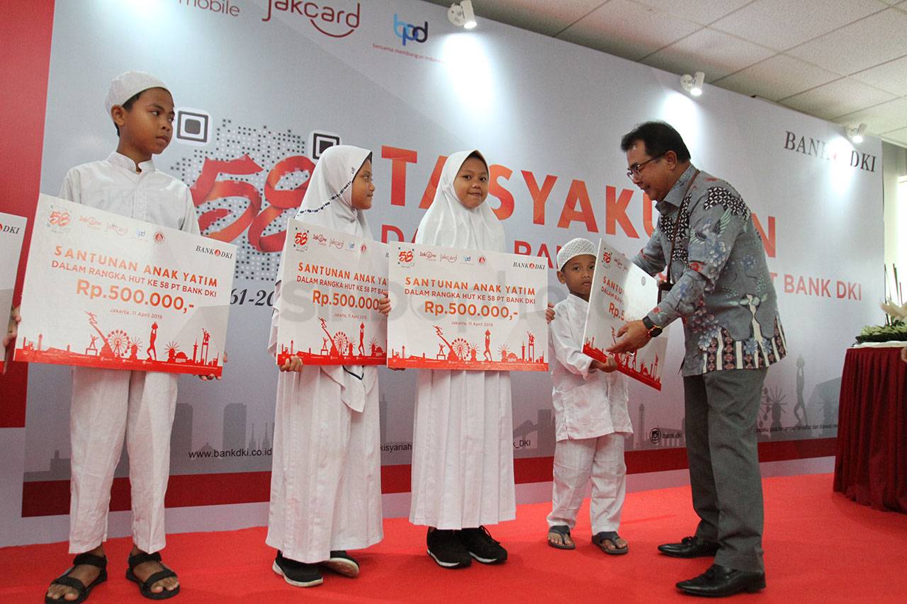 Bank DKI Salurkan Santunan...