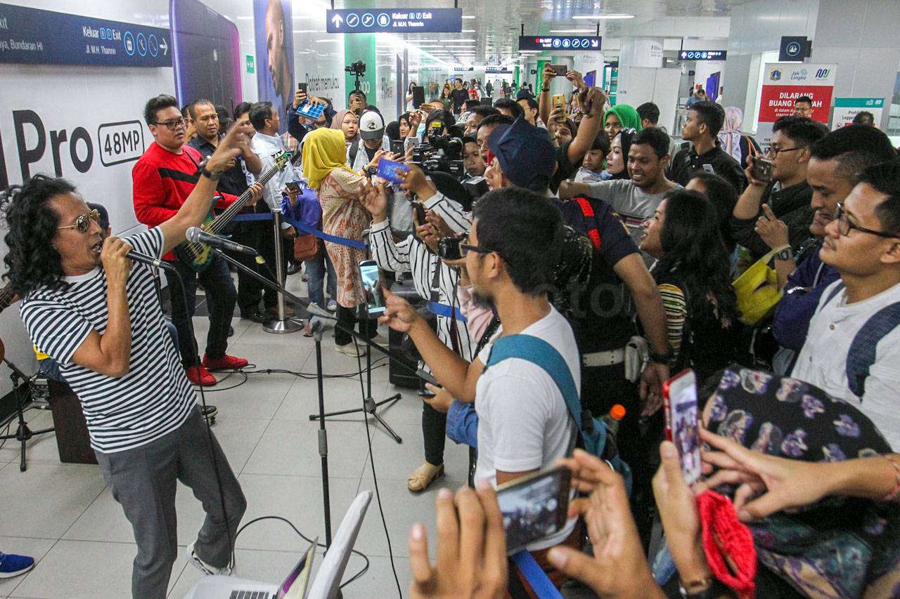 Amy Search Hibur Penumpang...