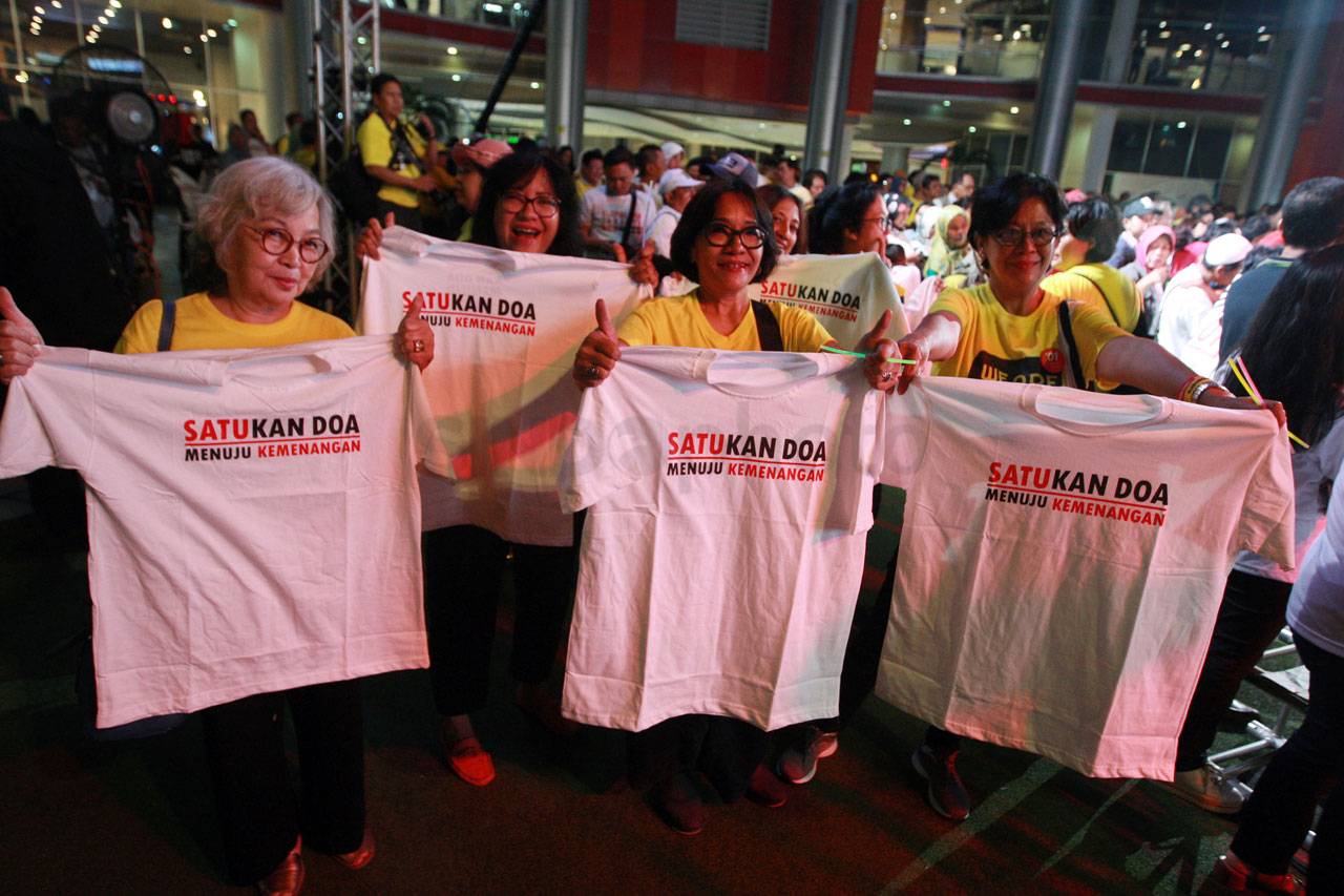 Relawan Gerakan Alumni...