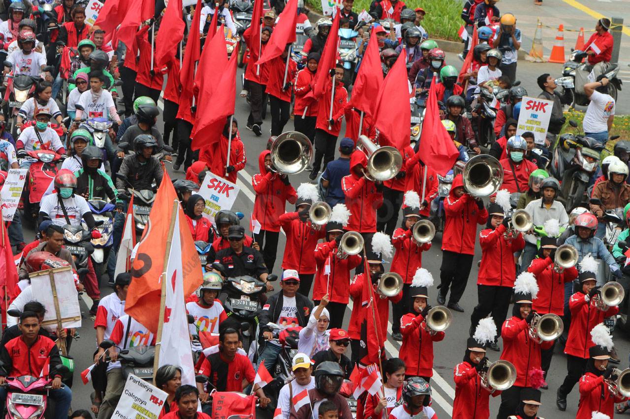 Massa Pendukung Jokowi-Maruf...