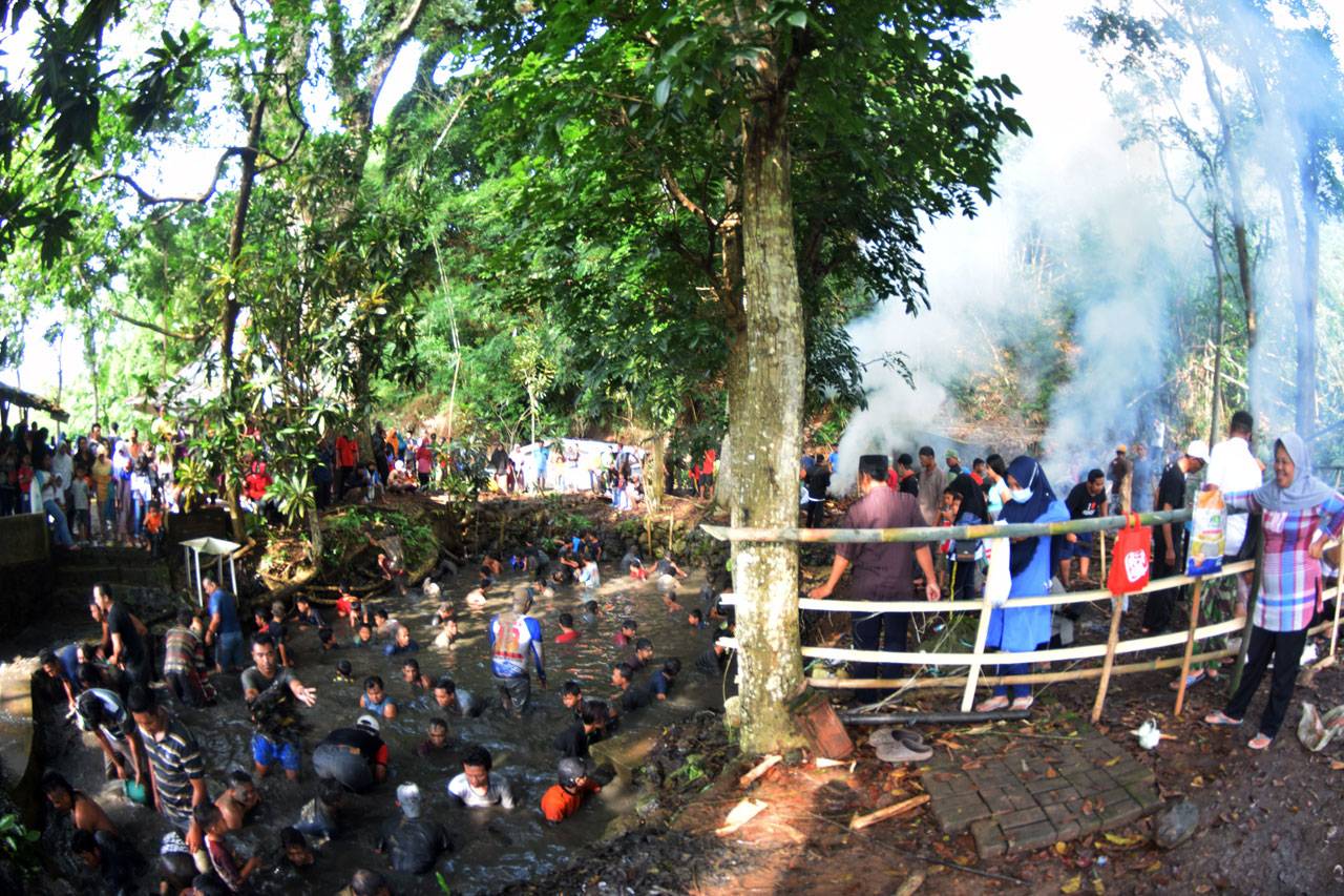Tradisi Nyadran dan...