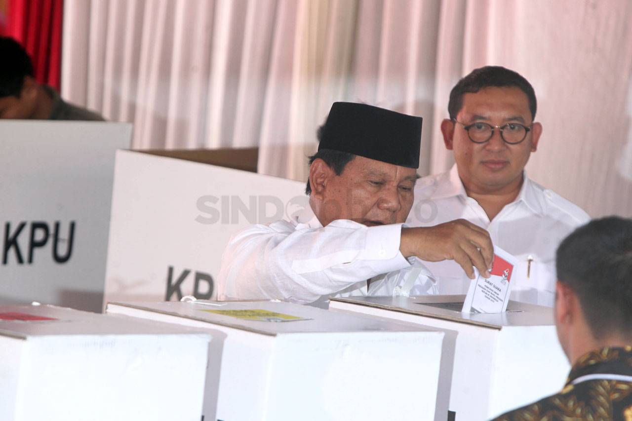 Capres Prabowo Nyoblos...