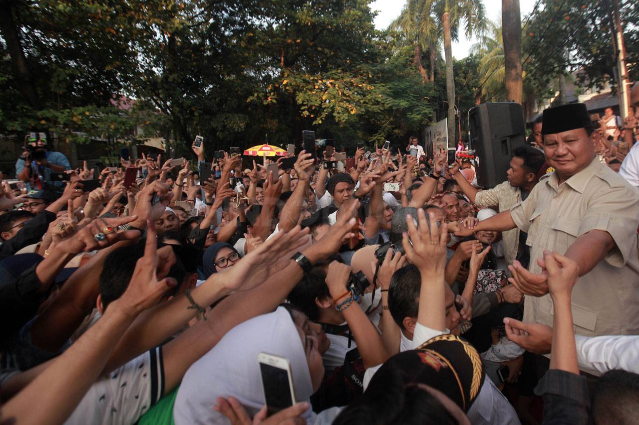 Prabowo Ajak Pendukungnya...