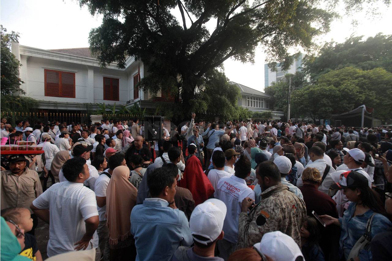 Prabowo Ajak Pendukungnya...