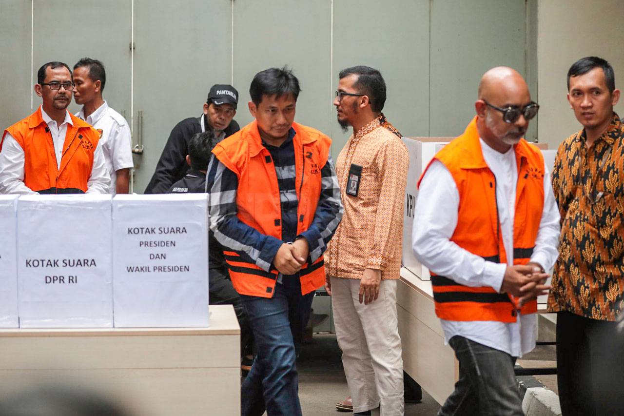 Tahanan KPK Gunakan...