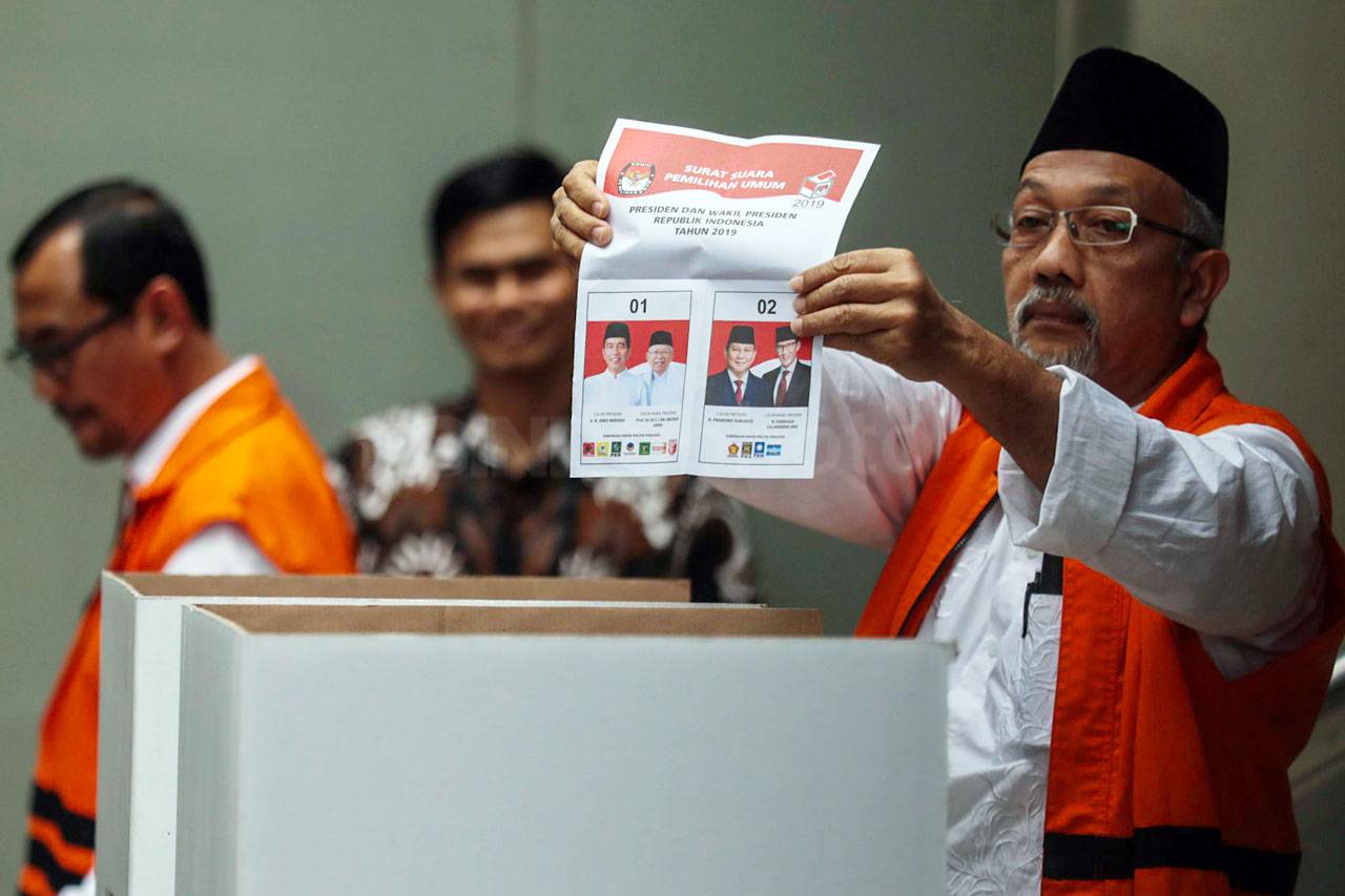 Tahanan KPK Gunakan...
