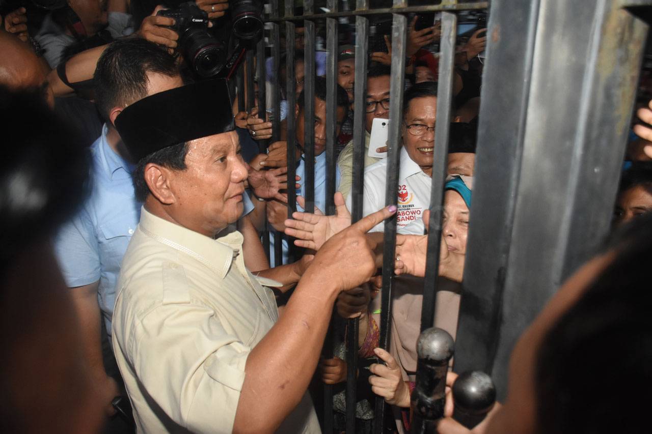 Pasangan Prabowo-Sandi...