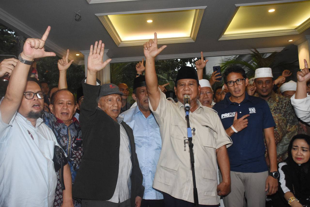 Pasangan Prabowo-Sandi...