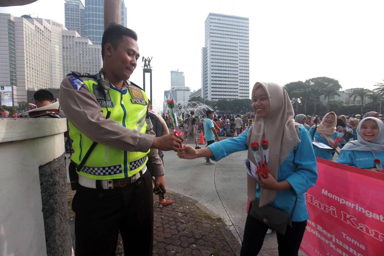 Peringati Hari Kartini,...