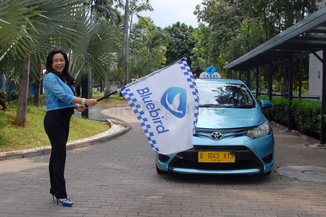 Bluebird Apresiasi Kartini...