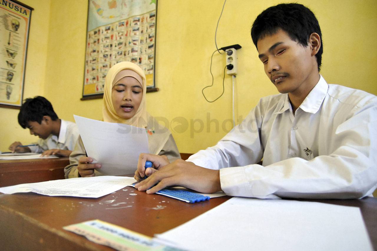 Siswa Tunanetra Ikuti...