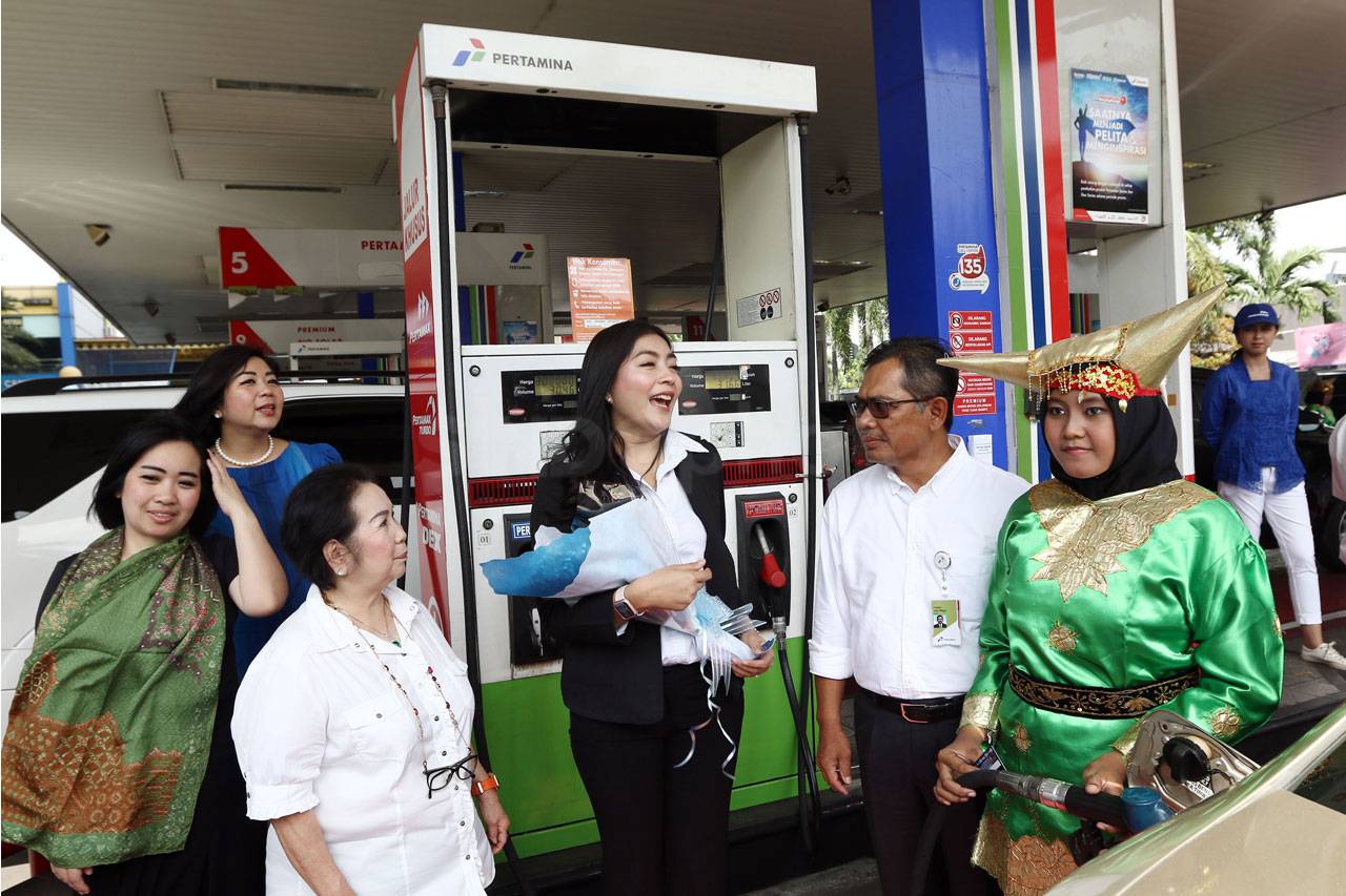 Peringati Hari Kartini,...