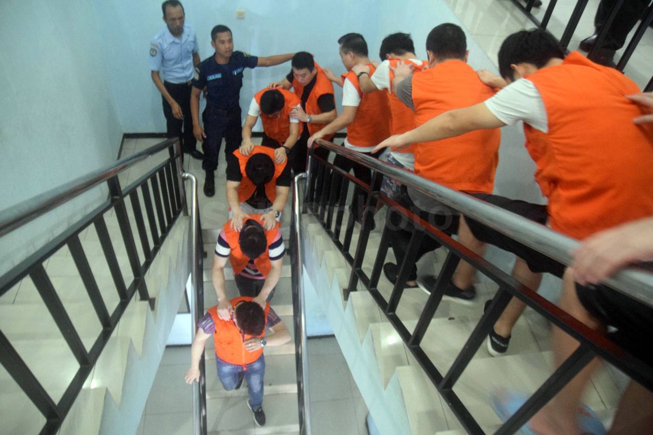 Imigrasi Semarang Bekuk...
