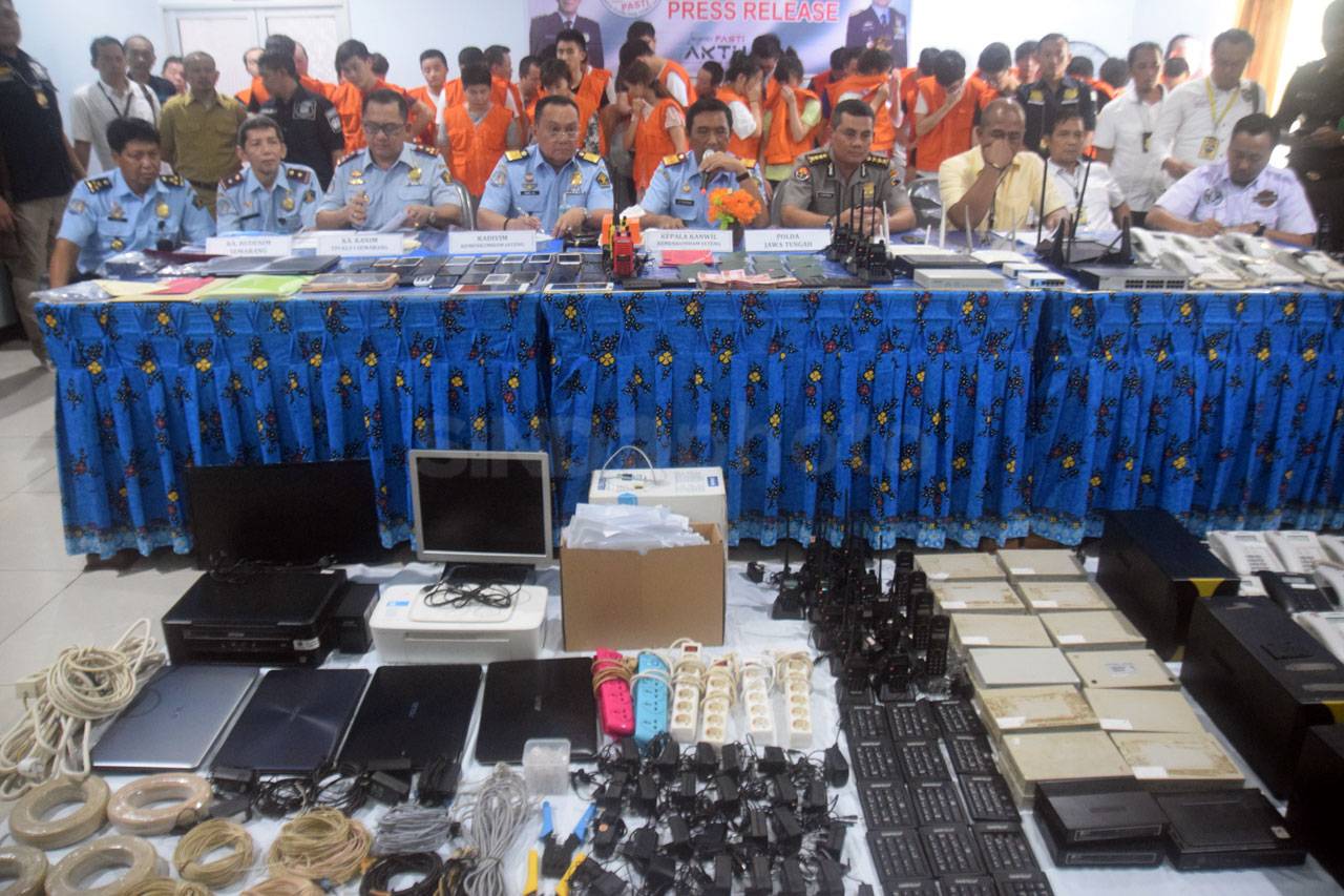 Imigrasi Semarang Amankan...