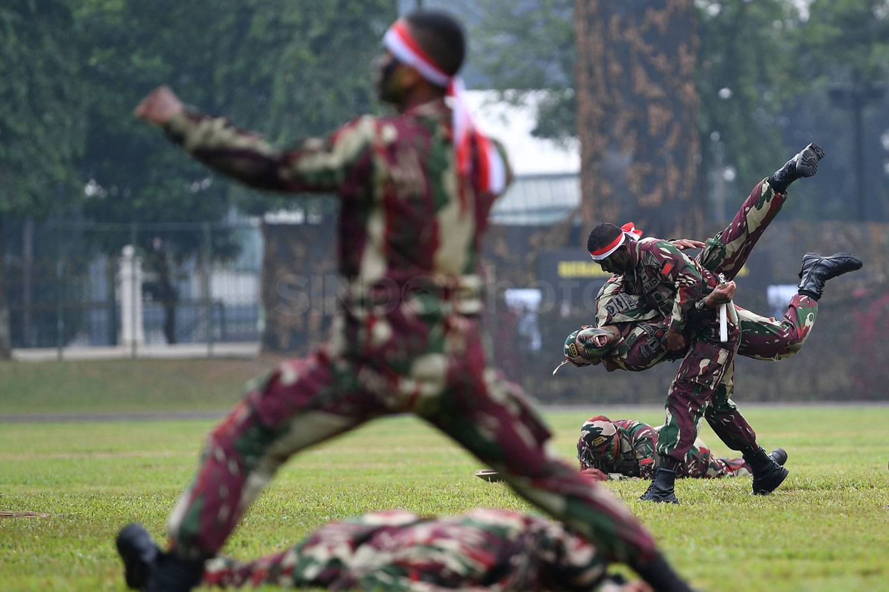 Panglima TNI Pimpin...