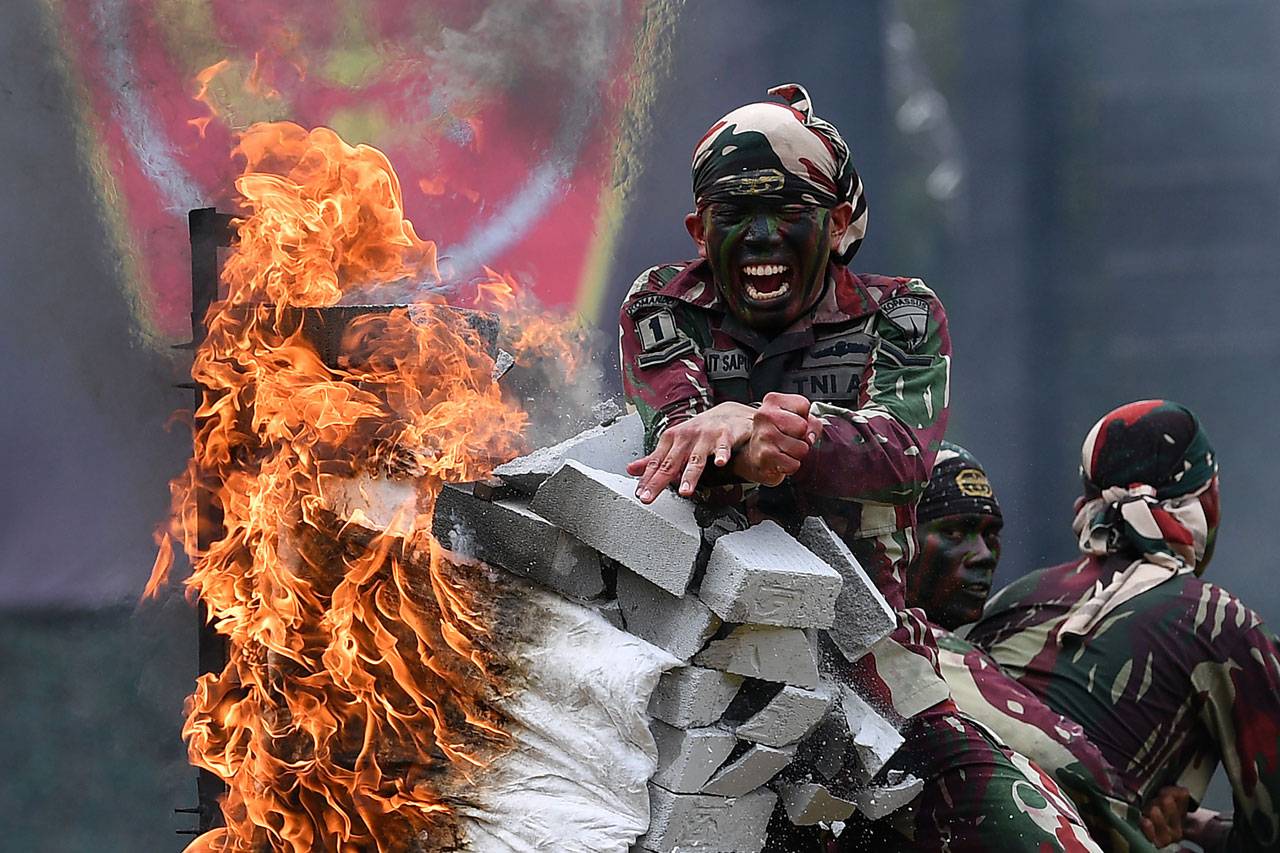 Panglima TNI Pimpin...