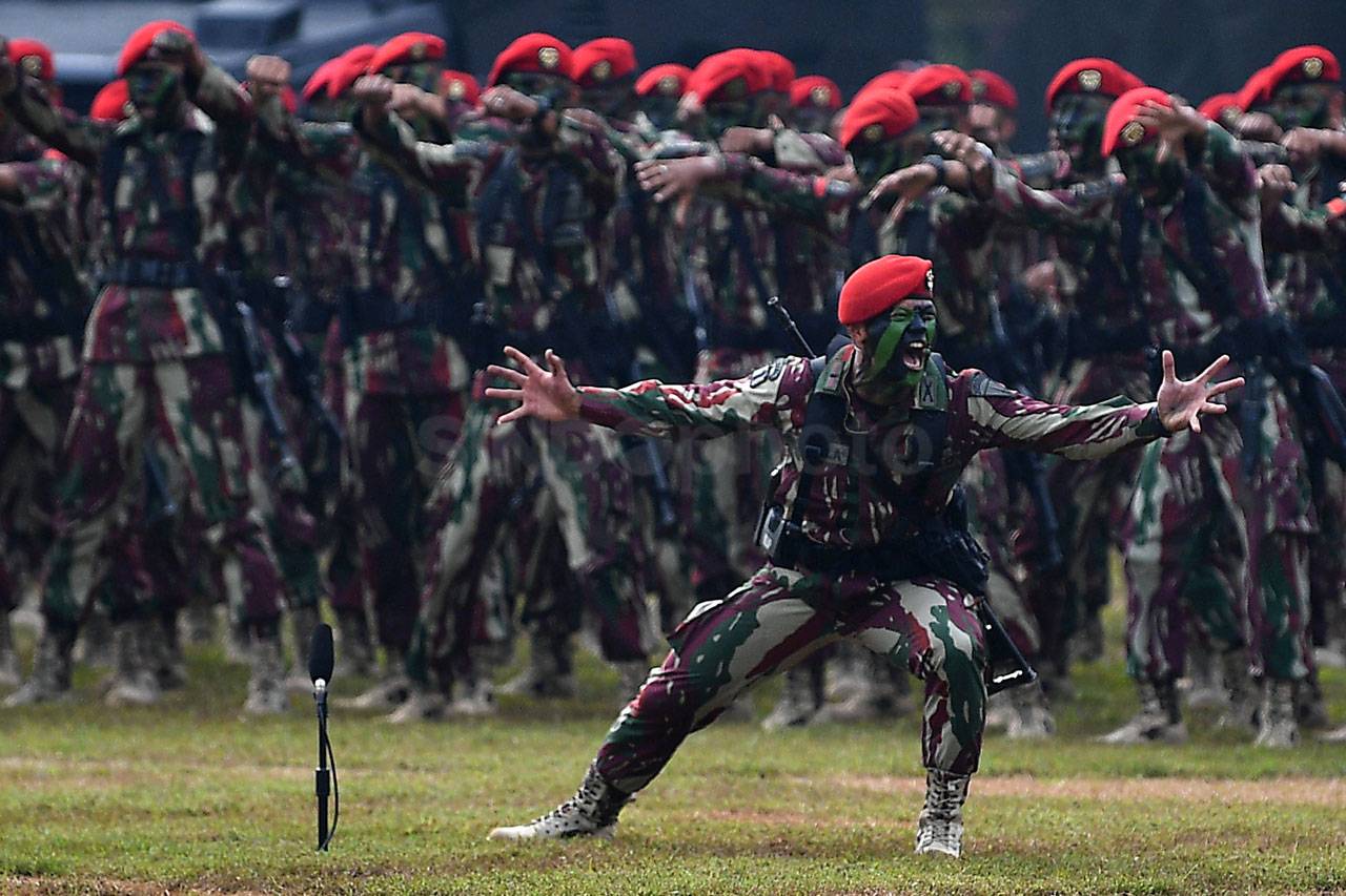 Panglima TNI Pimpin...