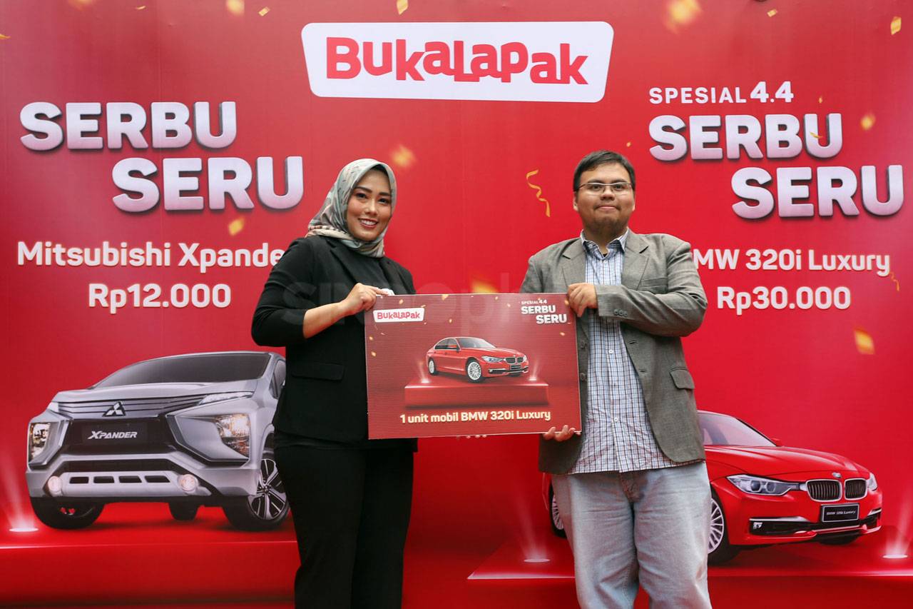 Bukalapak Serahkan BMW...