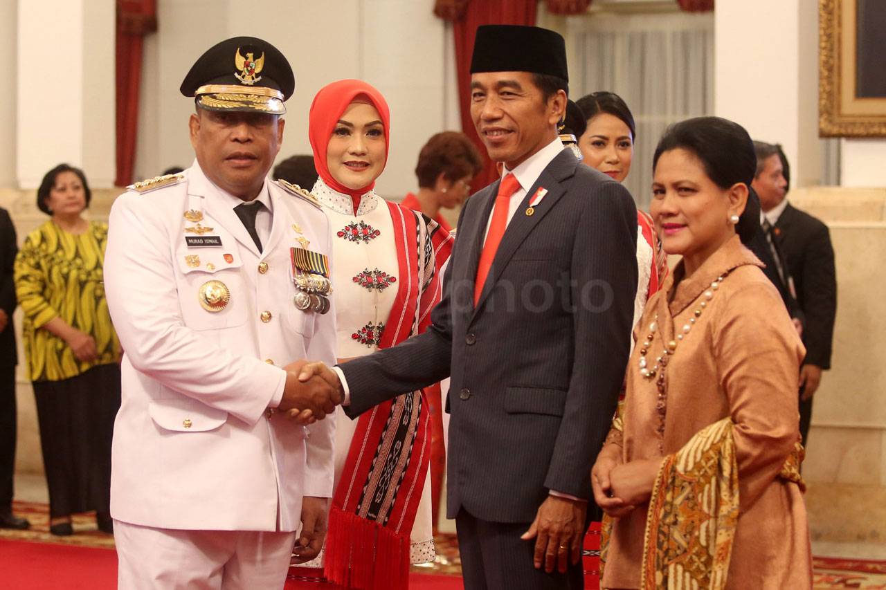 Presiden Jokowi Lantik...