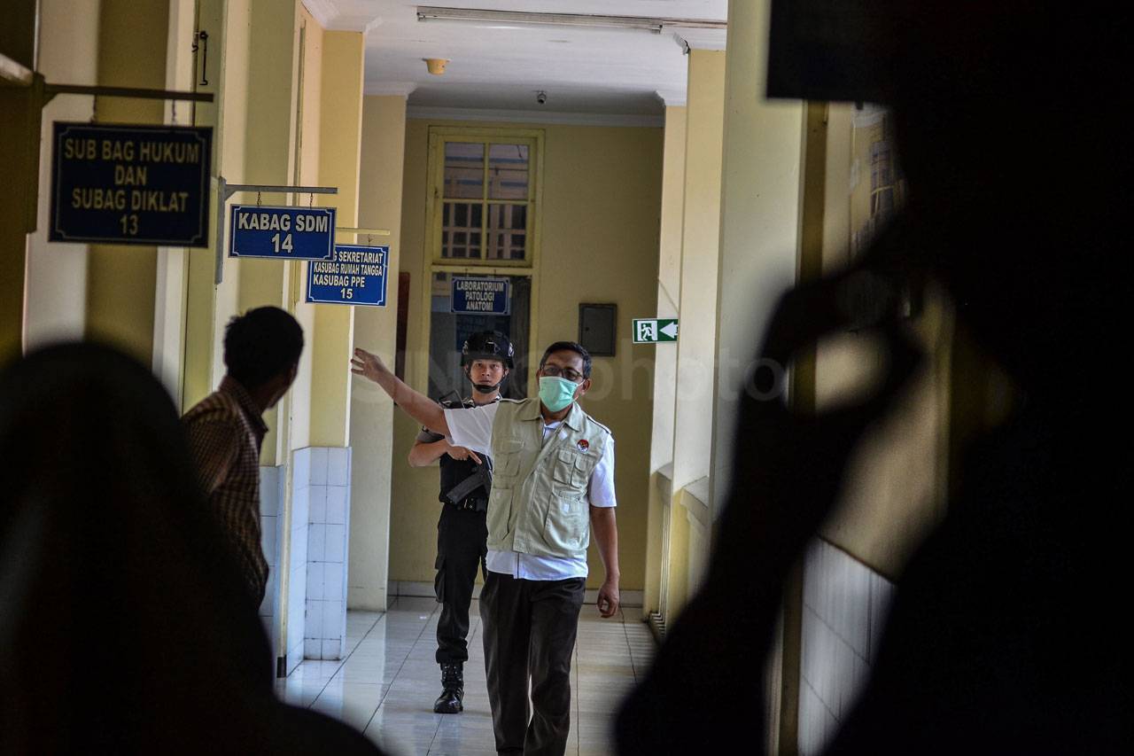 KPK Geledah Beberapa...
