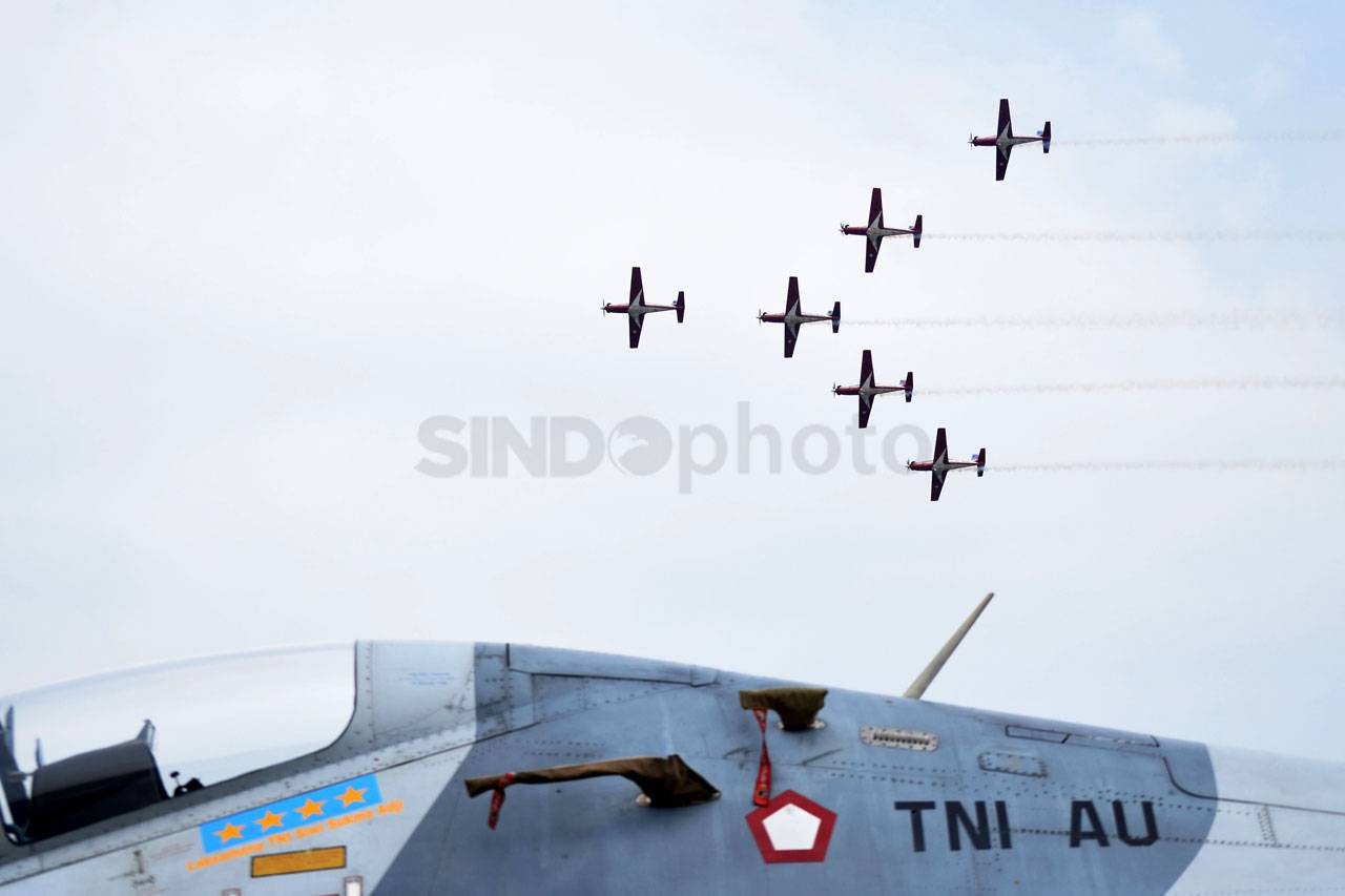 Rayakan HUT ke-73, TNI...