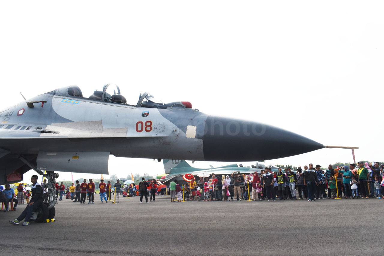 Rayakan HUT ke-73, TNI...