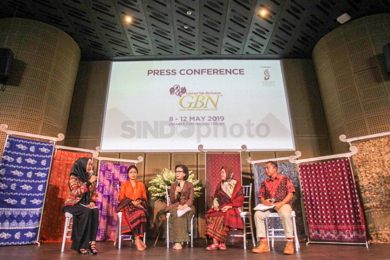 Pagelaran Batik Nusantara...