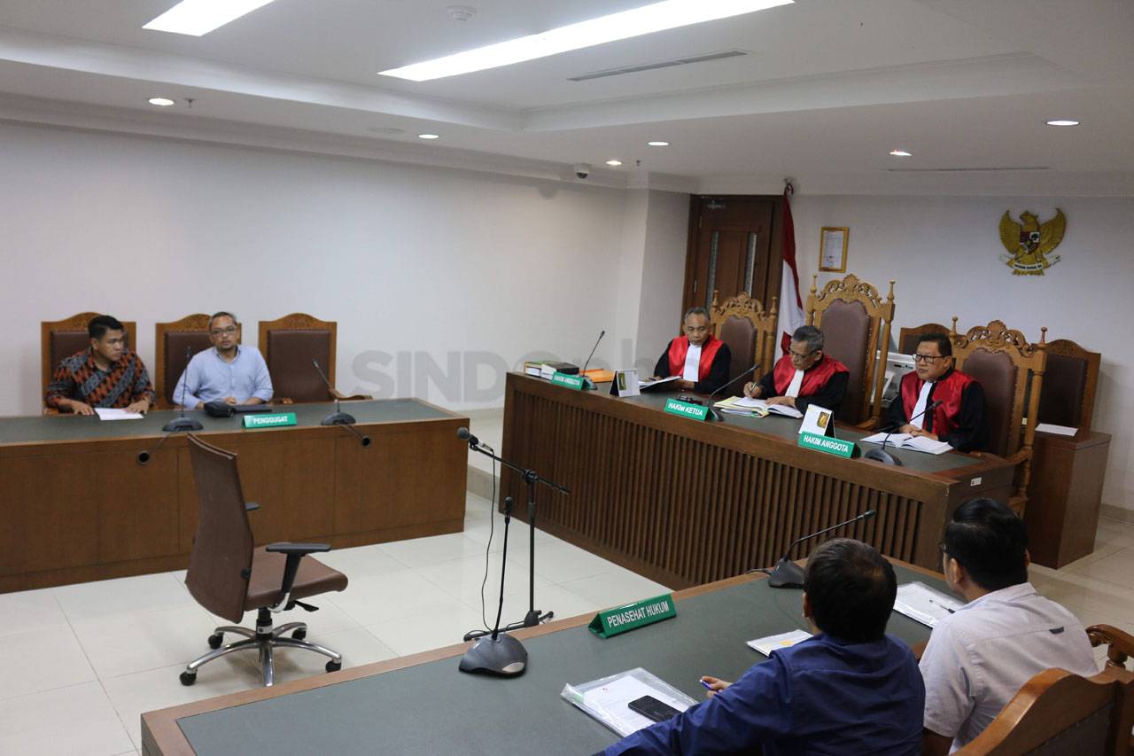 Sidang Gugatan Nasabah...
