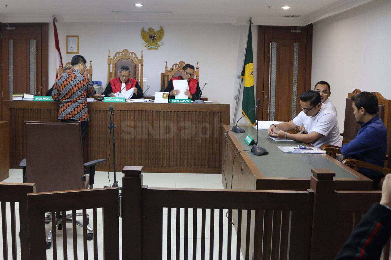 Sidang Gugatan Nasabah...