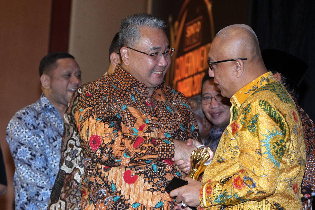 31 Kepala Daerah Raih...