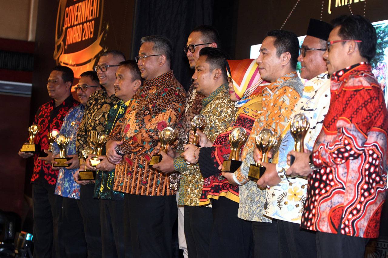 31 Kepala Daerah Raih...