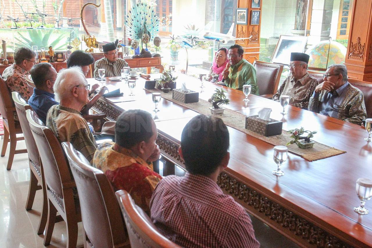 Mantan Presiden Habibie...