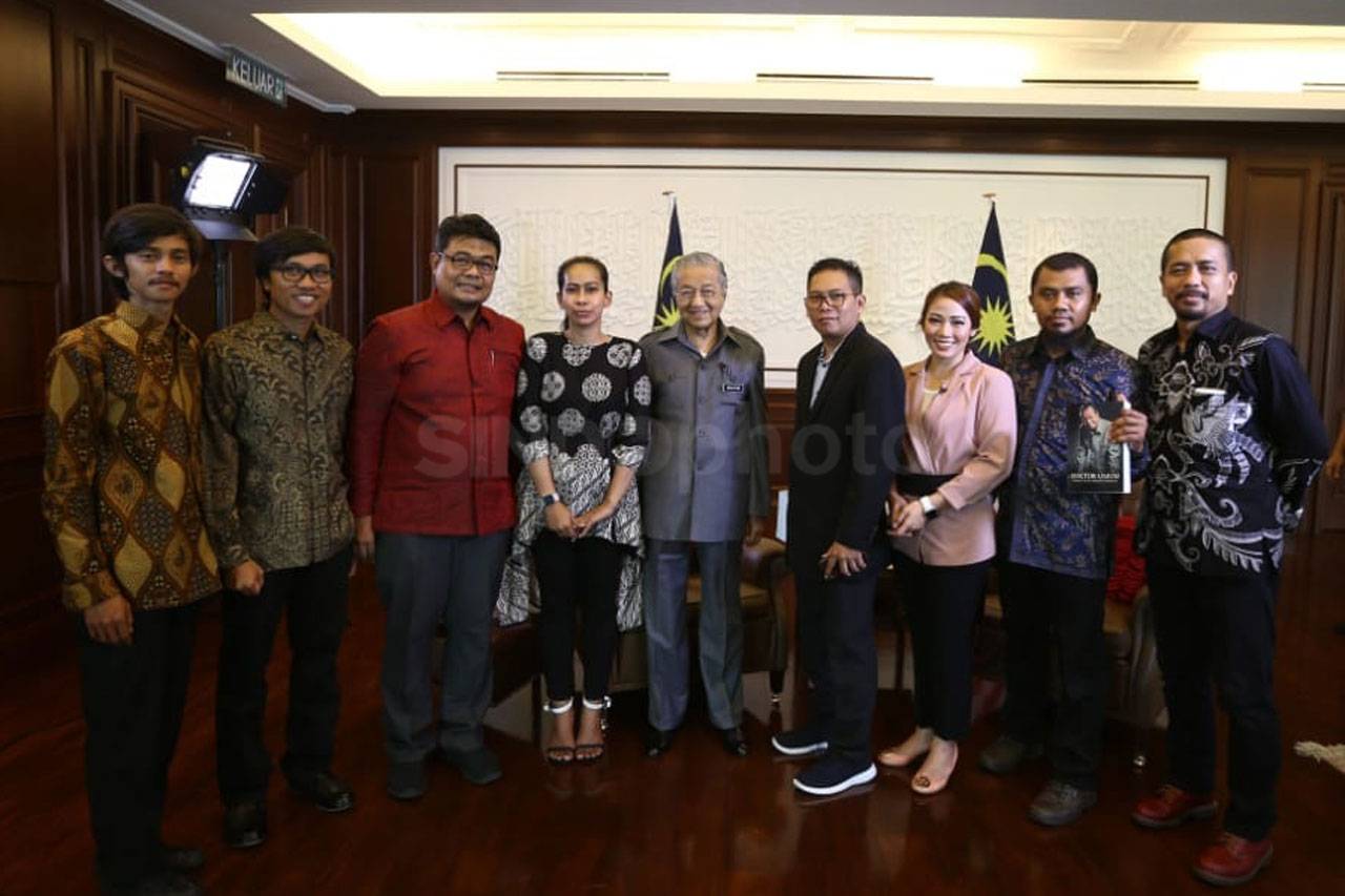 Disambut Hangat, MNC...