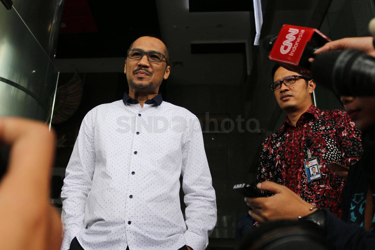Abraham Samad Sambangi...