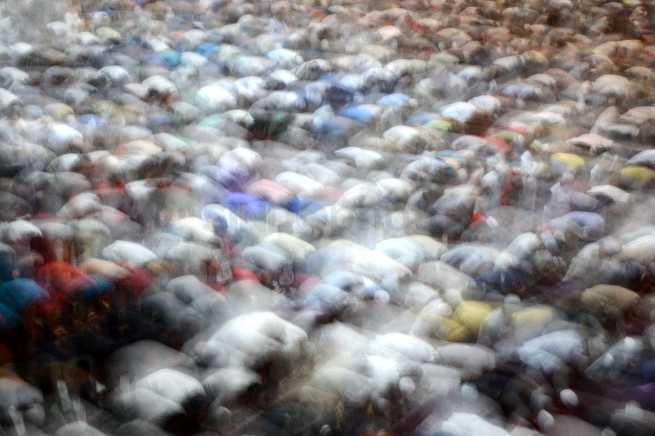 Salat Tarawih Pertama...