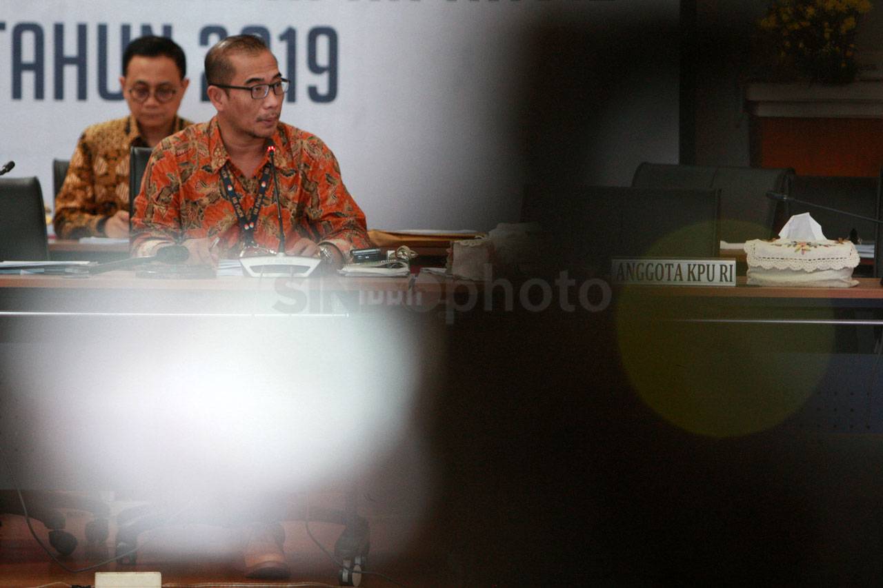 KPU Gelar Rapat Pleno...