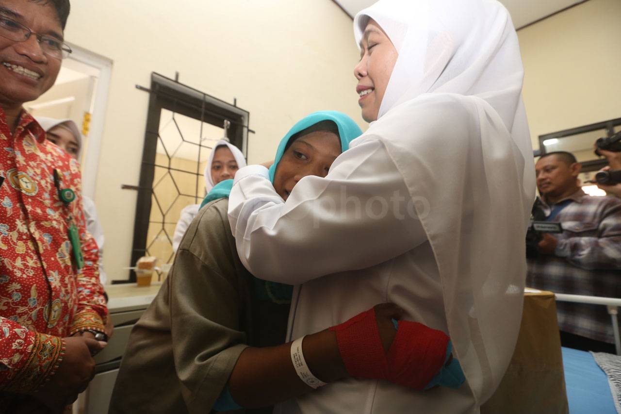 Gubernur Jatim Khofifah...