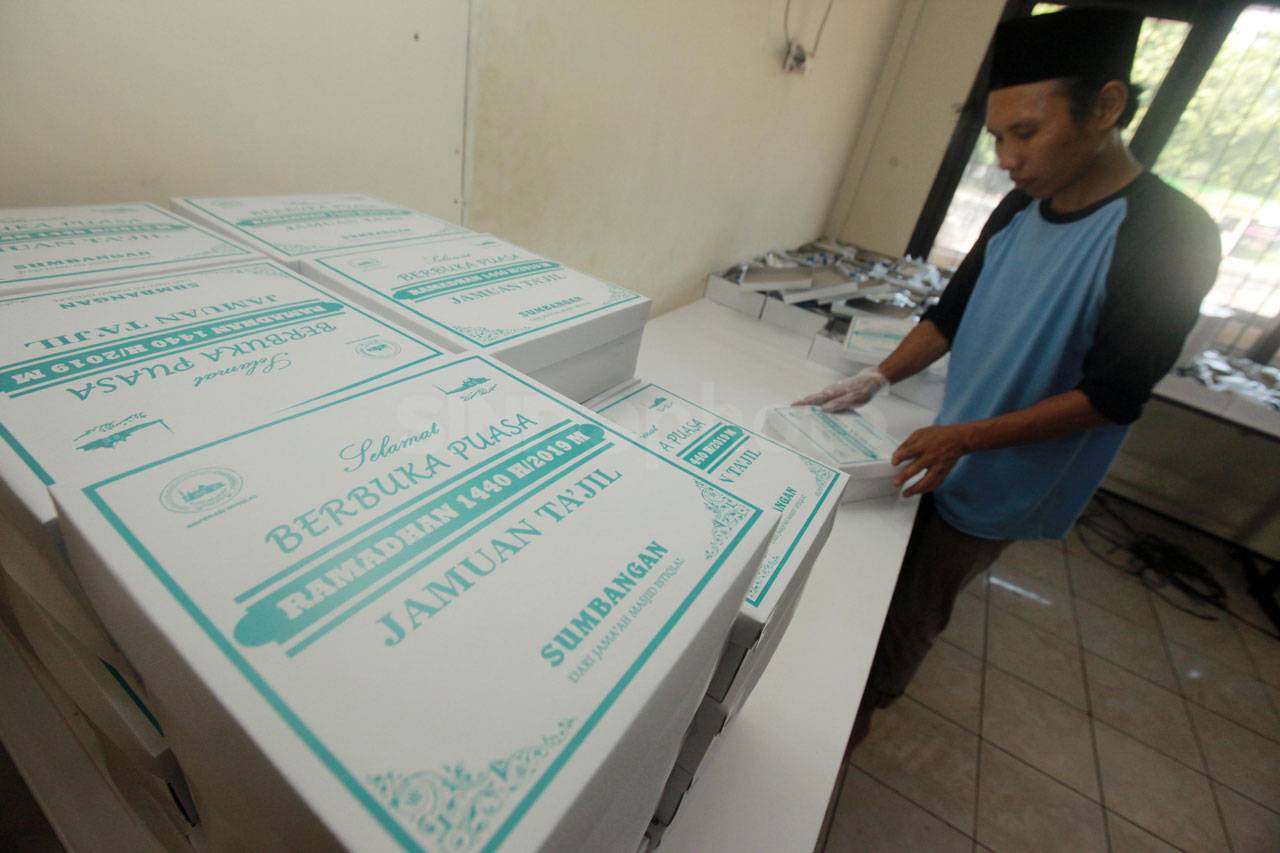 Melihat Persiapan Memasak...