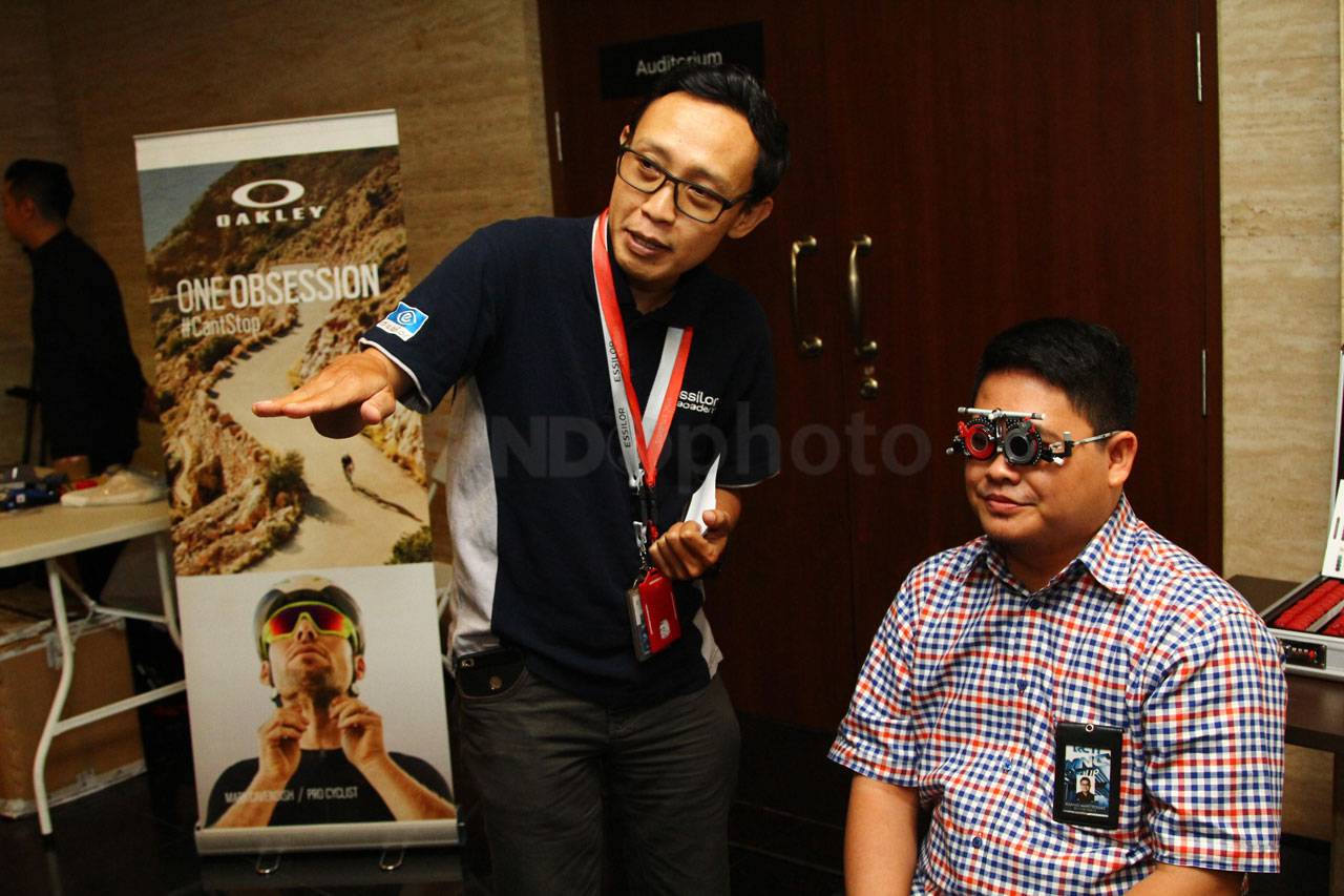 MNC Peduli dan Essilor...