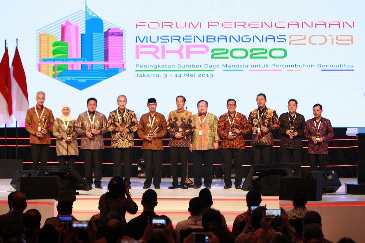 Presiden Jokowi Buka...