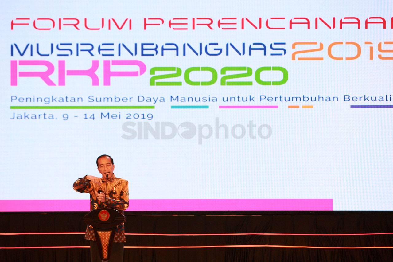 Presiden Jokowi Buka...