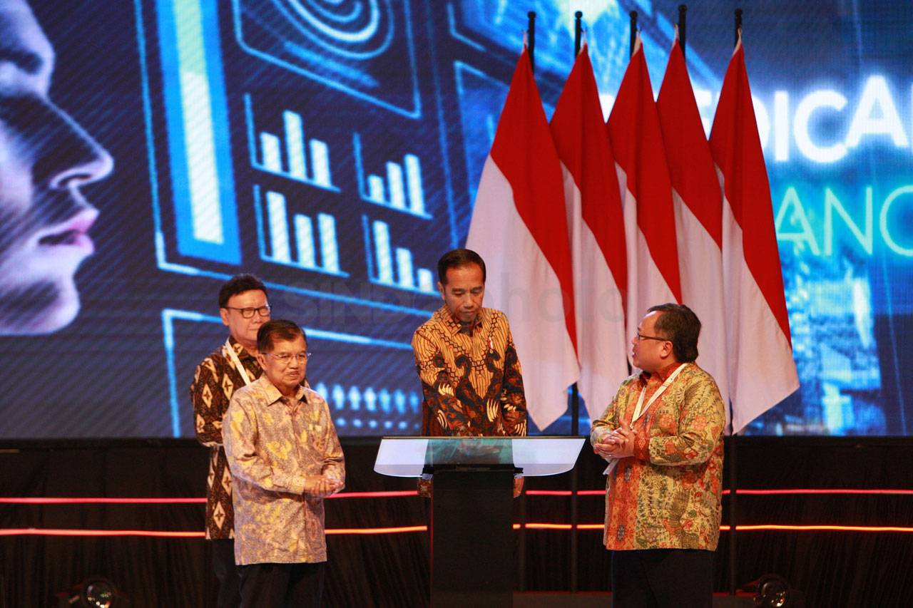 Presiden Jokowi Buka...