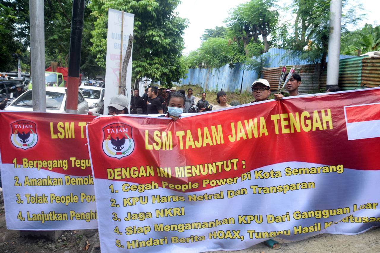 Aliansi Masyarakat di...