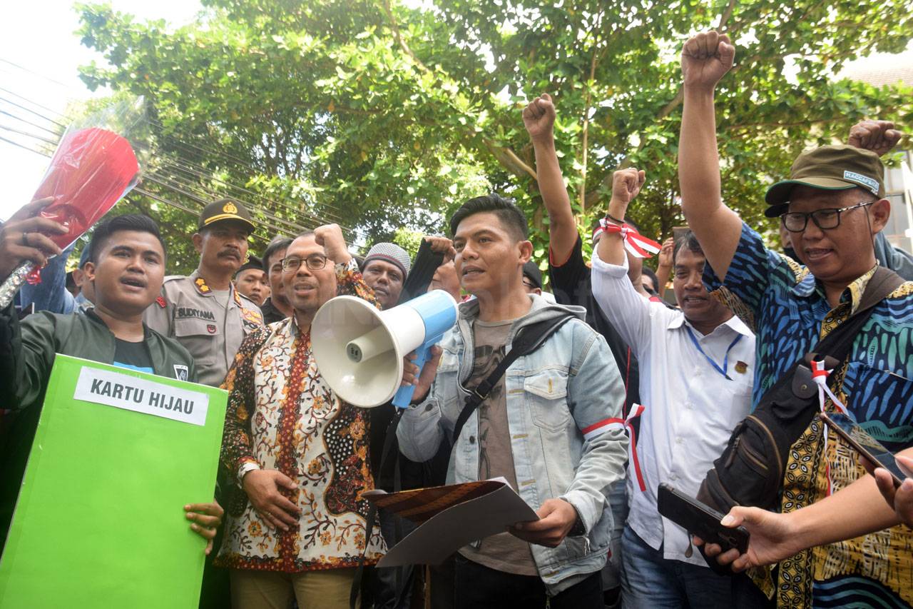 Aliansi Masyarakat di...