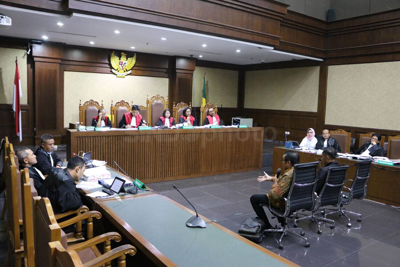 Gita Wiryawan Jadi Saksi...