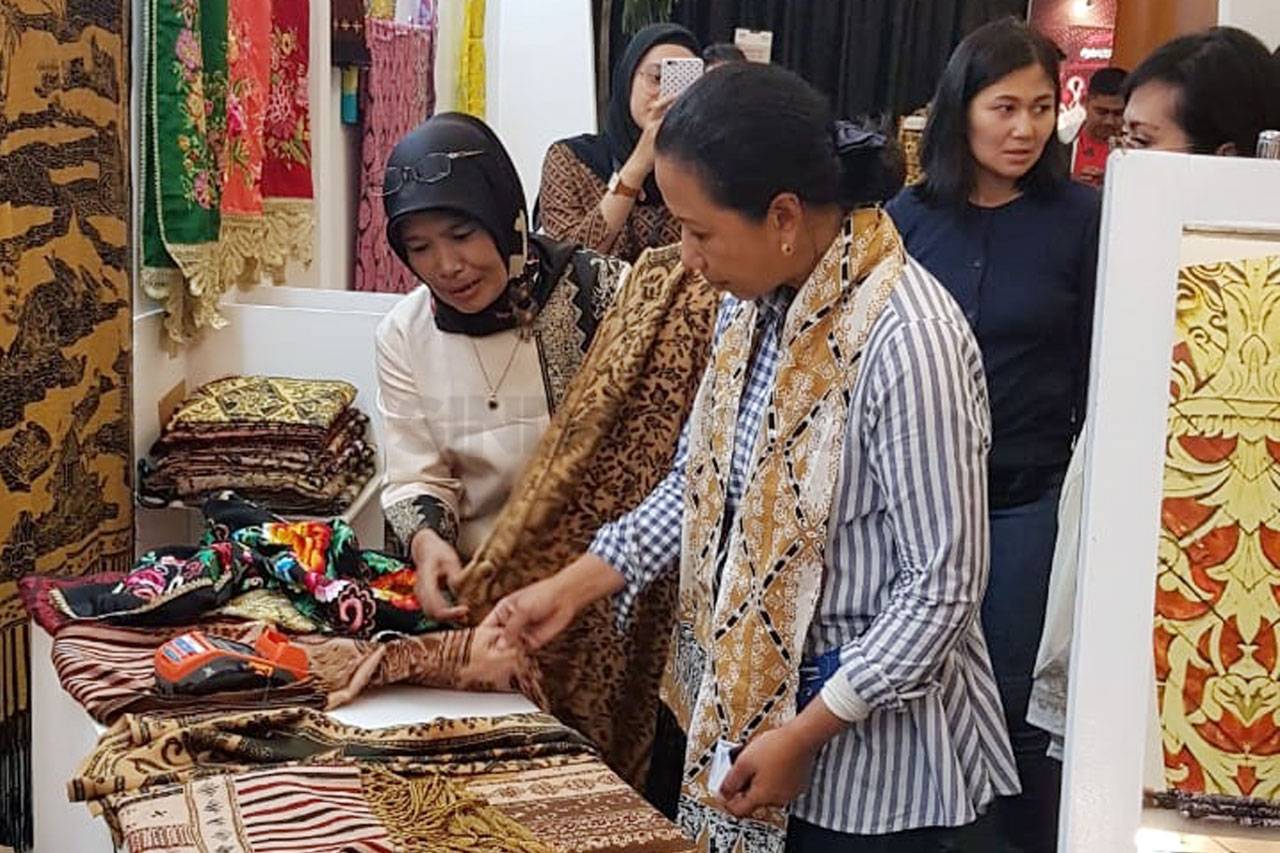 BNI Dukung Gelar Batik...