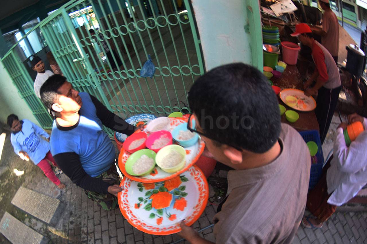 Tradisi Bubur India...