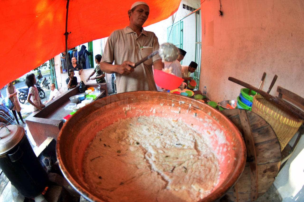 Tradisi Bubur India...